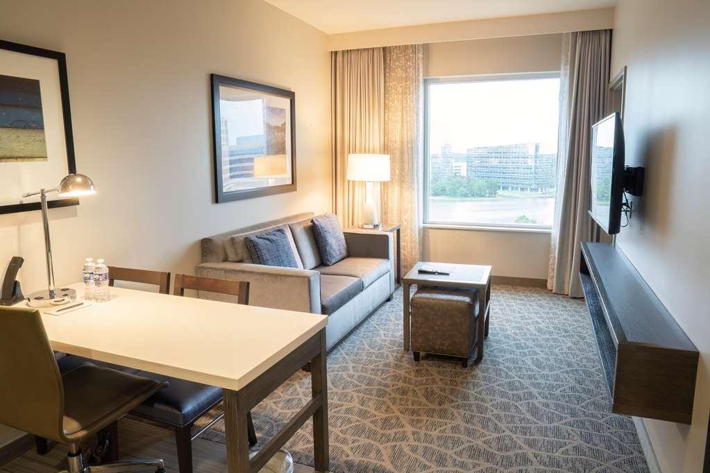 Embassy Suites By Hilton The Woodlands Rum bild