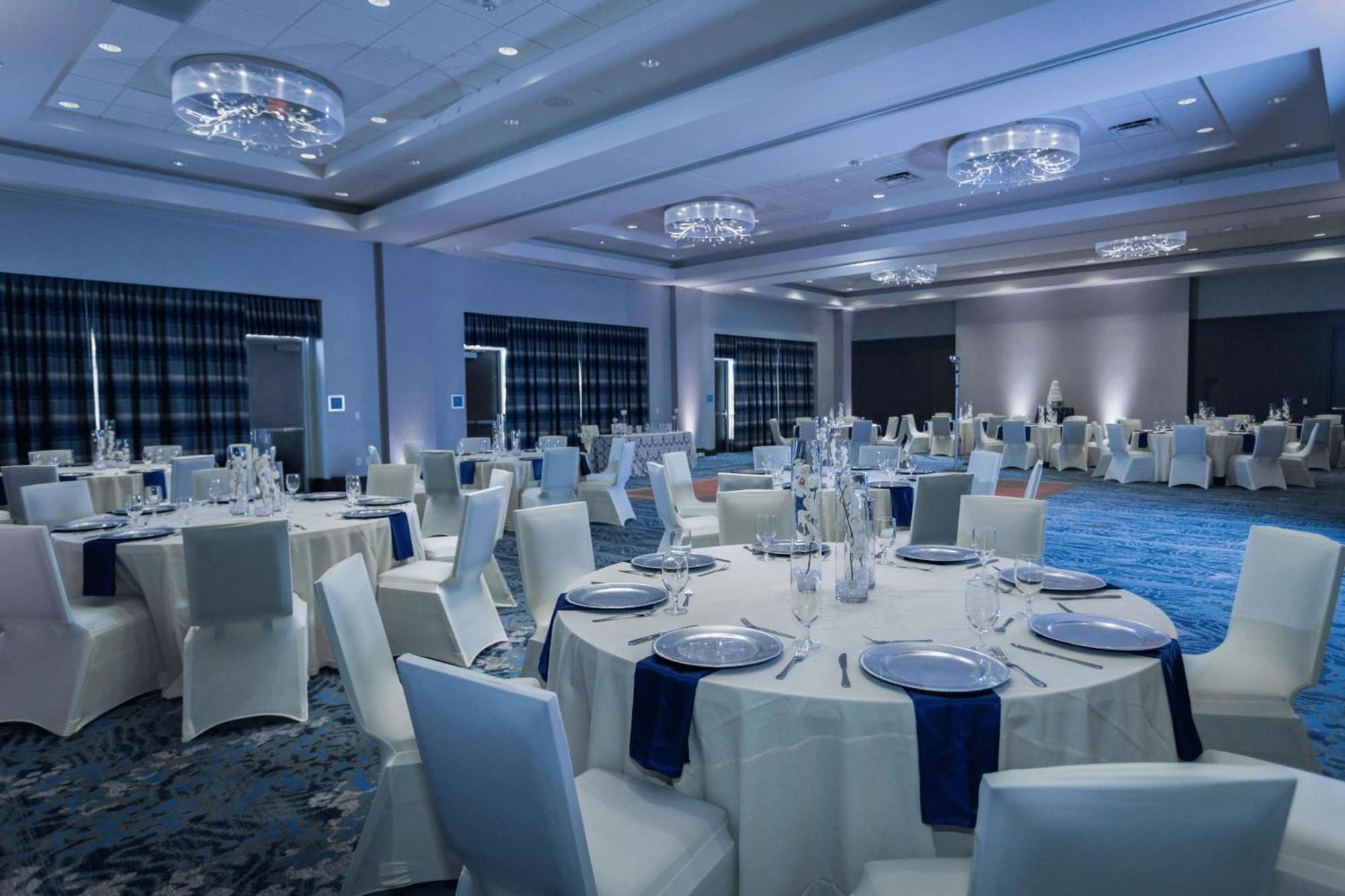 Embassy Suites By Hilton The Woodlands Exteriör bild