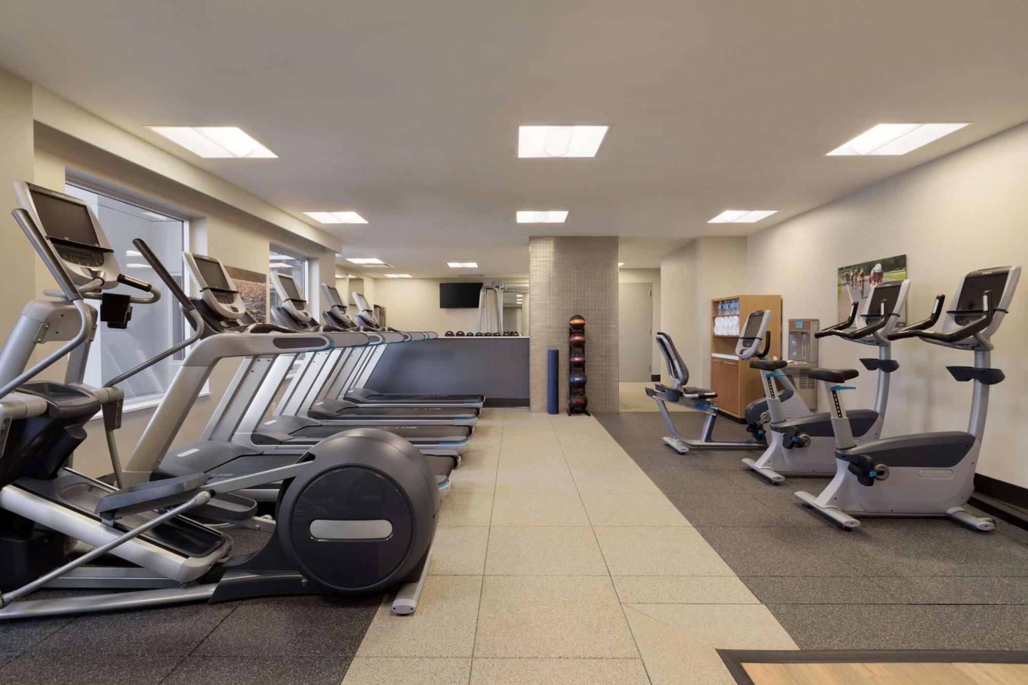 Embassy Suites By Hilton The Woodlands Exteriör bild