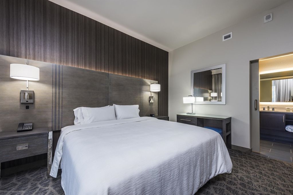 Embassy Suites By Hilton The Woodlands Rum bild
